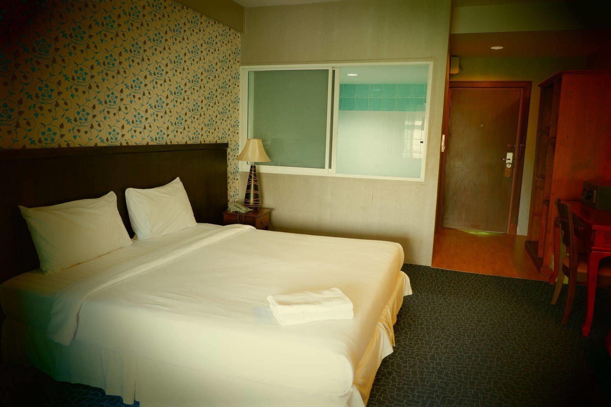 Khách sạn Siam Place Airport Bangkok